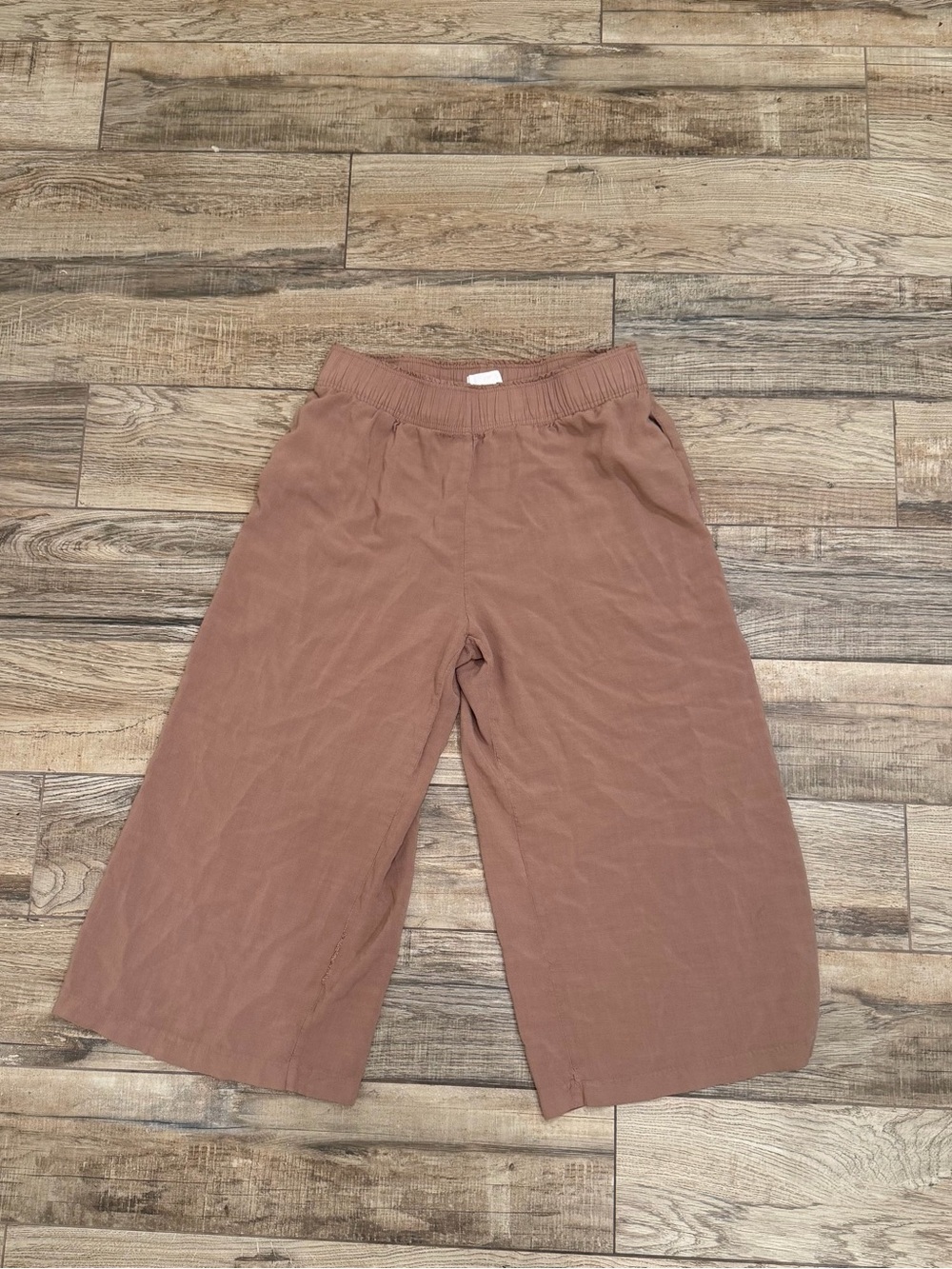 Women’s Wide-Leg Elastic Waist Brown Cropped Pants